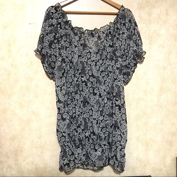 Chase Ruffle Top | Size 3XL - Picture 3 of 3